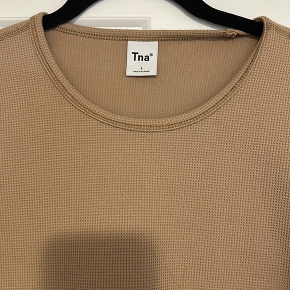 TNA Ribbed shirt - Picture 2 of 2